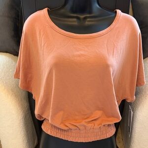 NWT🧡Threads 4 thought top
